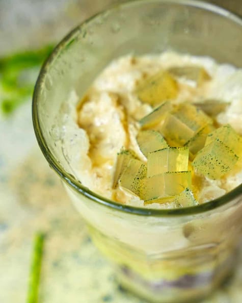 pandan jelly cubes sit atop coconut cream infused ice as the top layer of che ba.