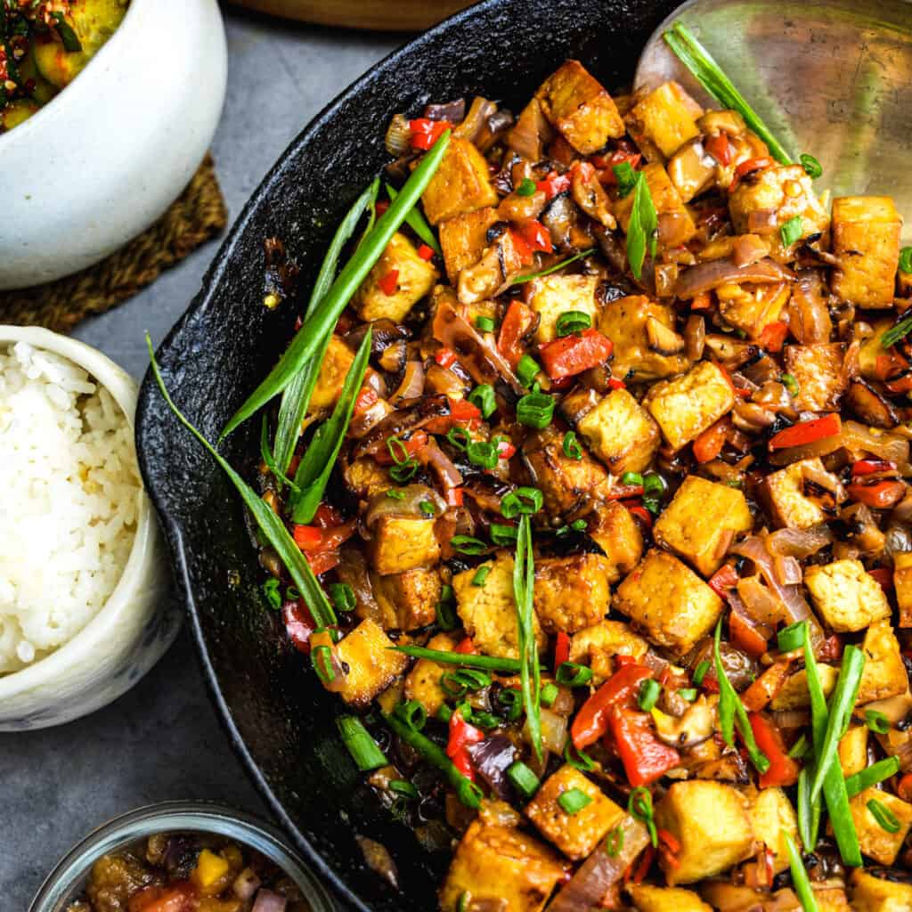 Tofu sisig (Crispy Vegan Filipino Tofu)