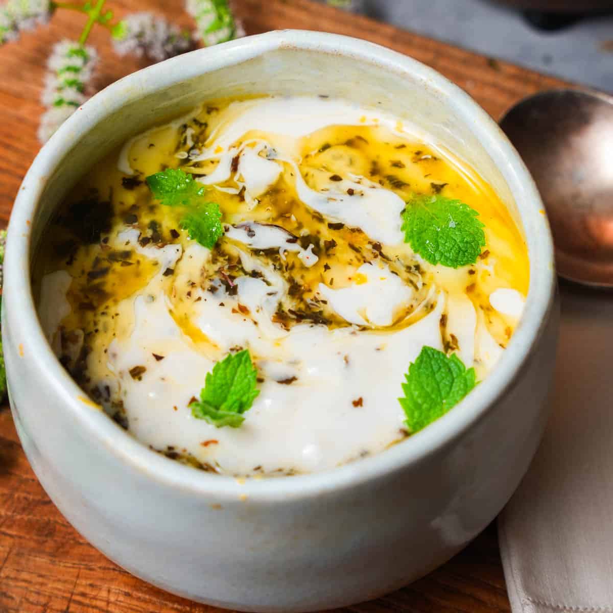 Yayla Corbasi (Easy Turkish yogurt soup with mint)