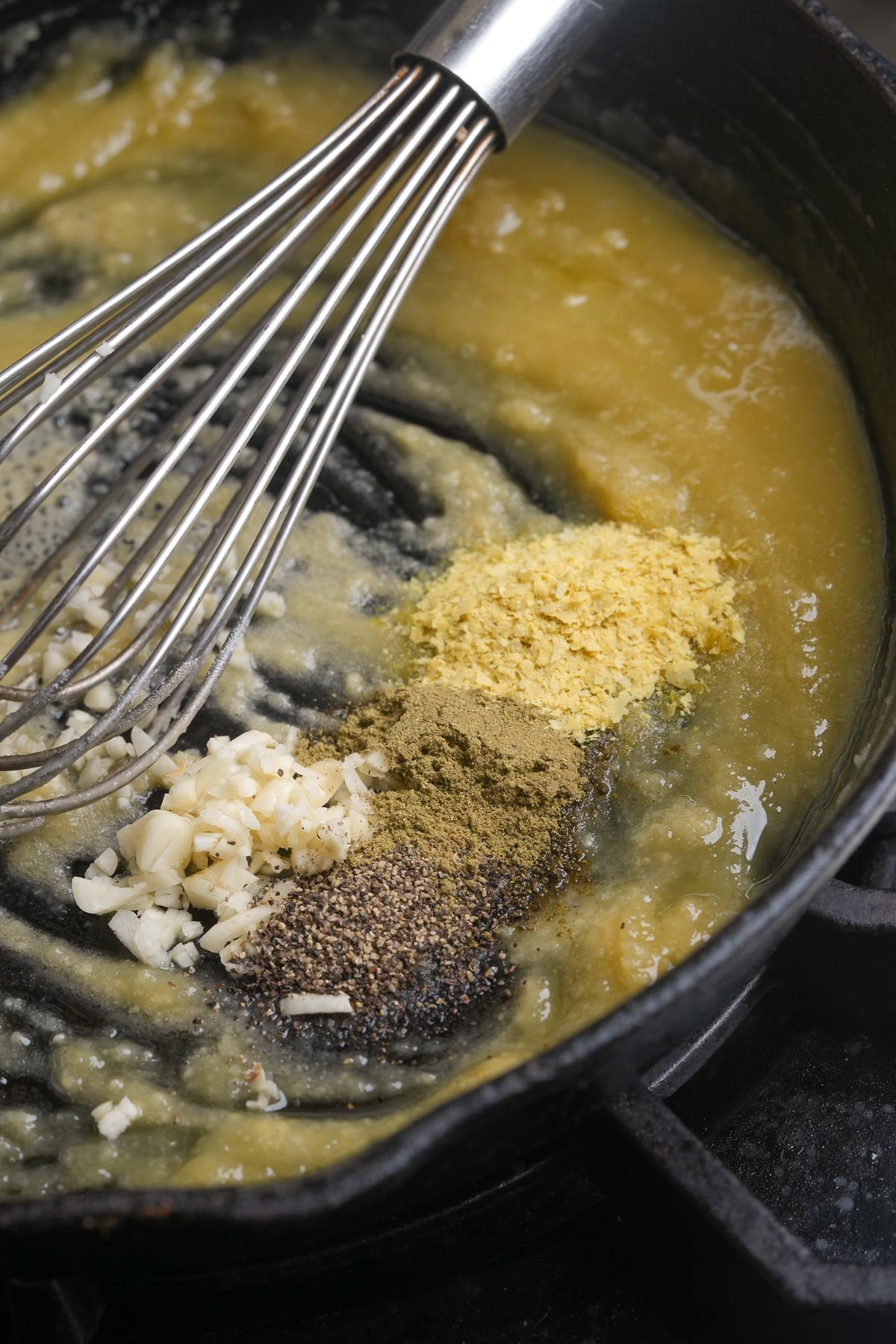 Easy Vegan Sausage Gravy Recipe